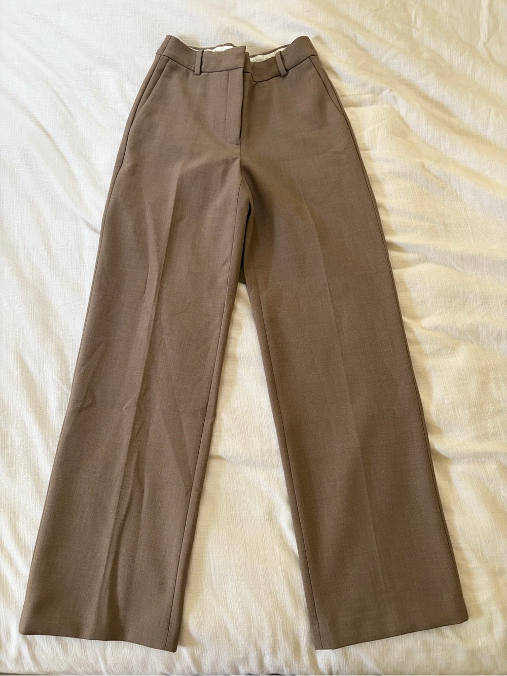 Aritzia Babaton Agency Eversential Pants - Picture 2 of 10